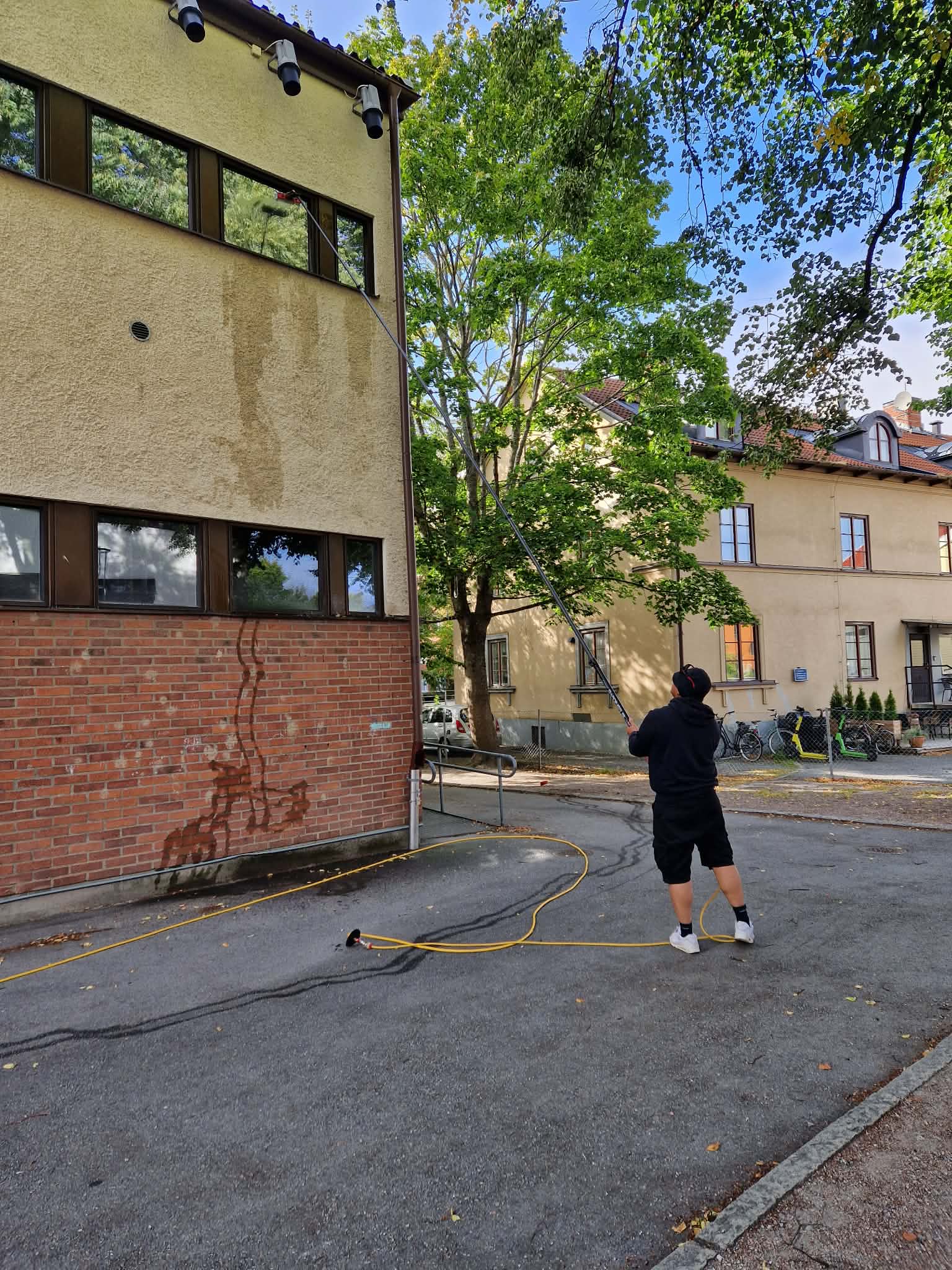 Sundberg Fastighetsvård utför fastighetsvård utomhus